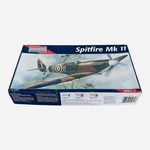 Revell Monogram Spitfire Mk II 1/48 Scale Model Kit #5239 NIB